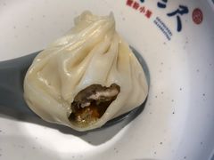 -馋三尺蟹粉小笼(人民广场店)