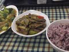 -尹记餐馆(花园店)