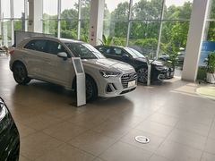 -上海永达奥诚奥迪4S店(申江路店)