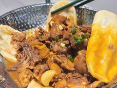 地锅本仔鸡-小菜园新徽菜(青岛市南万象城店)