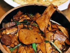 芋茸焖茄瓜-和记菜馆