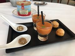 免费的餐前小吃-La Villa French Restaurant
