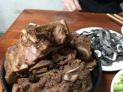 羊羯子-宝瑞门钉肉饼店