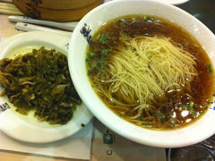 -鸿瑞興面馆(梅岭店)