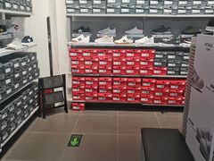 -New Balance(王府井奥莱·香江小镇店)