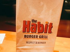 -The Habit Burger Grill 哈比特汉堡(复兴soho店)