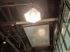 -肥肥虾庄·金牌油焖大虾(杨园滨江时代walk店)