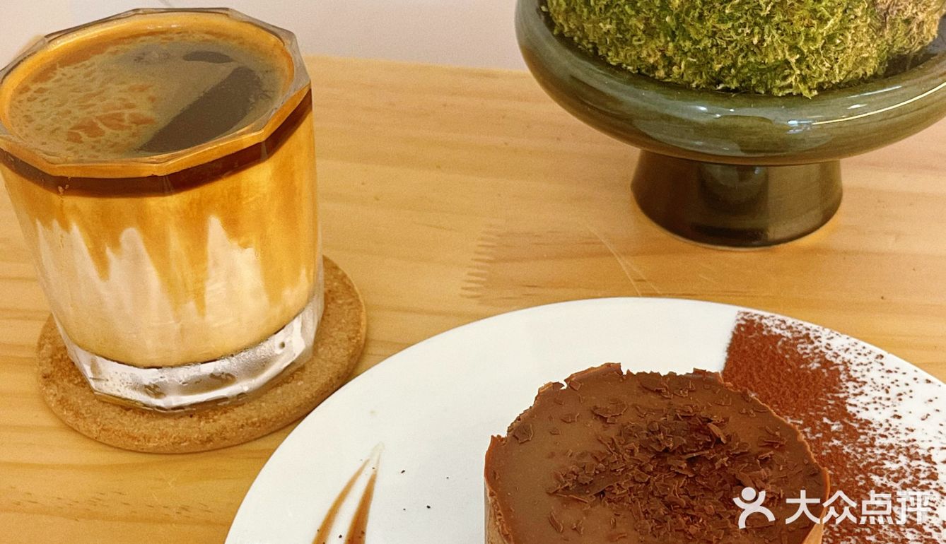 在广州‼️打工人的咖啡续命圣地☕️🧁～