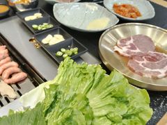 -臻牛烤肉