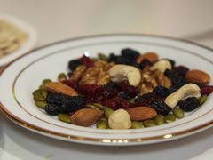 坚果拼盘-金私燕鲜炖燕窝(万达店)