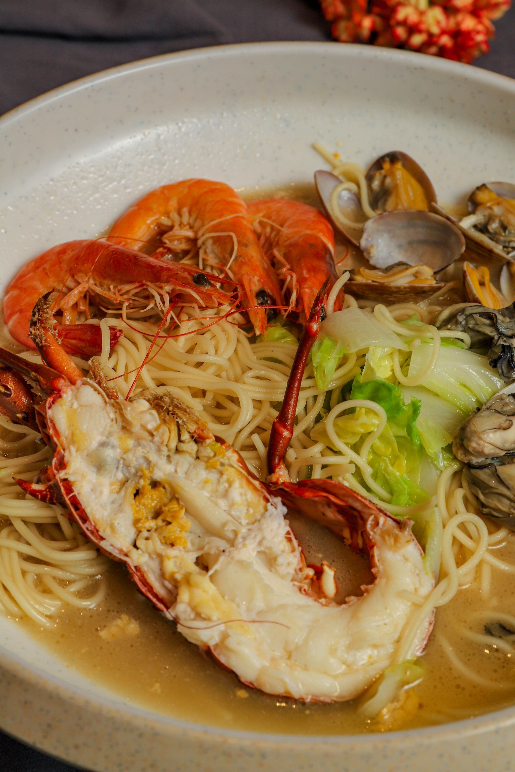 海鲜面的双重享受[爱]友情更深厚