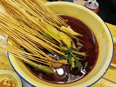 -拈签一笑黄牛肉辣卤串串