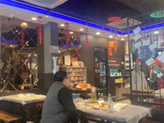 -老街烧烤大排档·地道湖北菜·龙虾馆(汉口火车站店)
