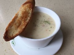 粟米浓汤配奶香片-半秋山西餐厅(宜昌大洋店)