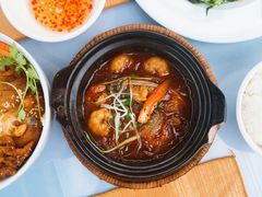 -Lanterns Vietnamese Restaurant