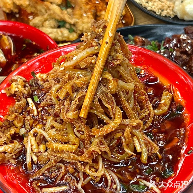 在成都，我会反复去吃的冷锅串串‼️
