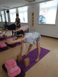 -爱尔乐美孕产瑜伽·普拉提