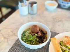 -上海龙之梦万丽酒店