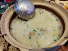 -蚝堡海鲜·威海菜·海肠捞饭·烧烤·亚洲吃蚝公司(幸福门店)