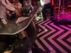-温莎KTV(珠江路店)
