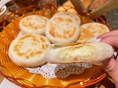 酸奶饼-老阿妈蒙古村·蒙古包·草原文化·歌舞表演(老君堂店)