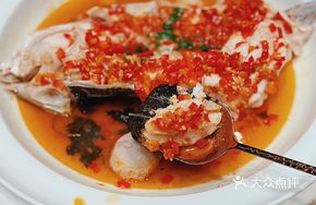 Old Jar Sichuan-style Chopped Chili Steamed River Fish Head King