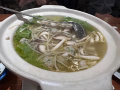 菌汤汆丸子-包子大王(新泽巷店)