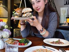 -LESCEDARS Brasserie Bistro香柏树