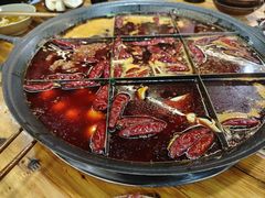-正南齊北重庆老火锅(光华村直营店)