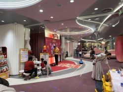 -奈尔宝·国风主题儿童乐园·亲子餐厅(豫园商城店)