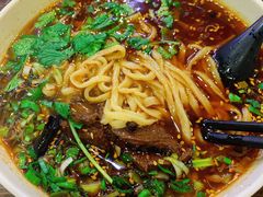 -牛吃草牛肉面牛杂面(桐城路店)