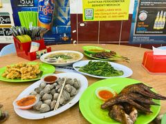-明记烧鱼美味店
