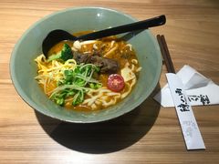 手切酸菜牛腱子面-陳八两面家(滨江天街店)