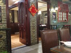 -东口码头·烧鸽子·鱼头泡饼·地方菜(金鹰悦城店)