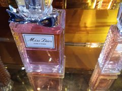 -Dior迪奥(上海世茂广场店)