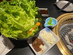 -山川小町·极番烧肉(新地假日广场店)
