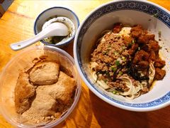 辣肉面-沪西老弄堂面馆(定西路店)