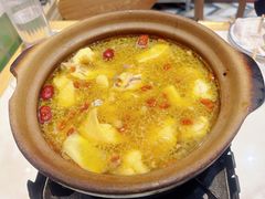 招牌花雕醉鸡煲-威皇广福和小海鲜(安远路店)