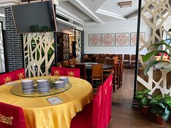 -东方之猪四更烤乳猪(金垦总店)