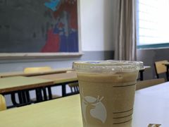 -瑞幸咖啡(凯德虹口龙之梦店)
