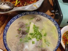 -乡土特色.冷锅鱼.牦牛肉汤锅