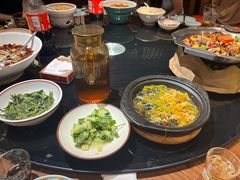 -川流不息·地道川菜·小龙虾(新松江路店)