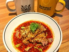 蘸一蘸黄牛肉好嫩-太二酸菜鱼(汕头苏宁广场店)