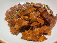黄山笋干烧黑毛猪肉-山里亲戚(淞虹路店)