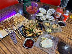 -蚝堡海鲜·威海菜·海肠捞饭·烧烤·亚洲吃蚝公司(幸福门店)