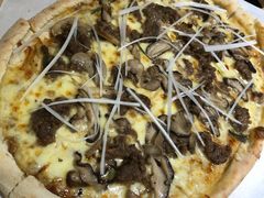 烤牛肉披萨-I HOLIC艾豪丽披萨(KKone店)