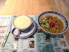 -广信牛奶甜品世家(台东店)