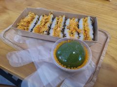 蛋黄肉松切糕-米阿糯糕团•酒酿•甜品(莫愁店)
