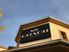-COACH蔻驰(赛特奥特莱斯店)