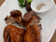 脆皮烧乳鸽-富豪酒家(正大广场店)